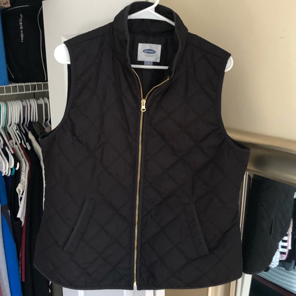 Black Old Navy vest